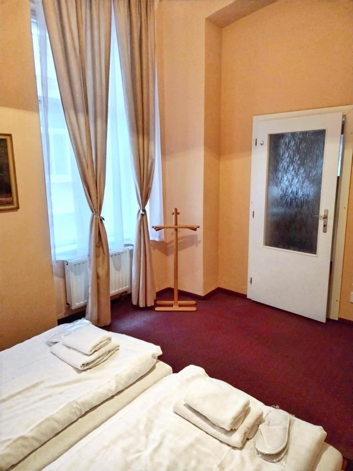 Delux Kolonada Karlovy Vary Exterior foto